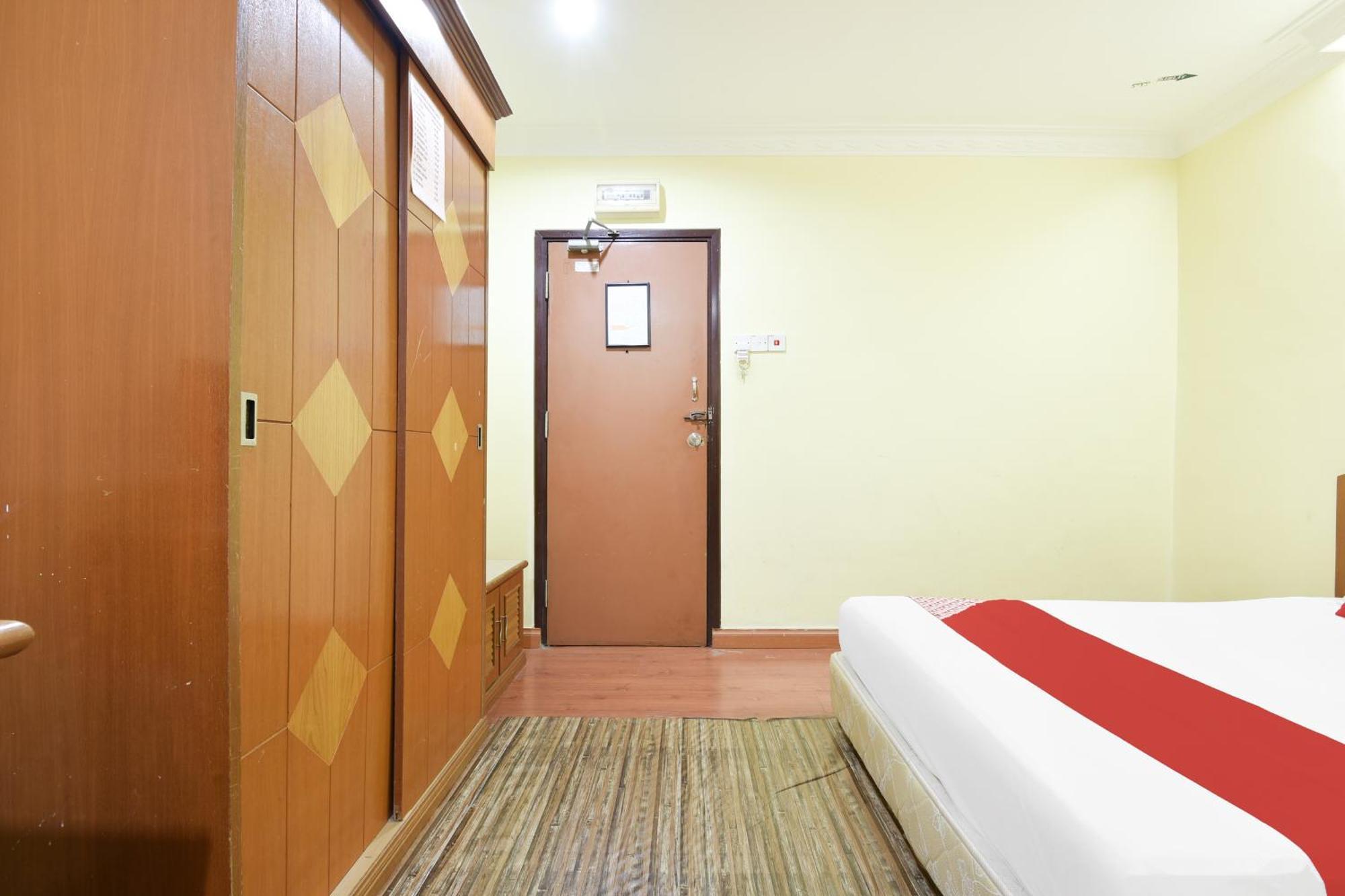 Hotel O Kota Bharu Near War Museum Formerly Azam Hotel المظهر الخارجي الصورة